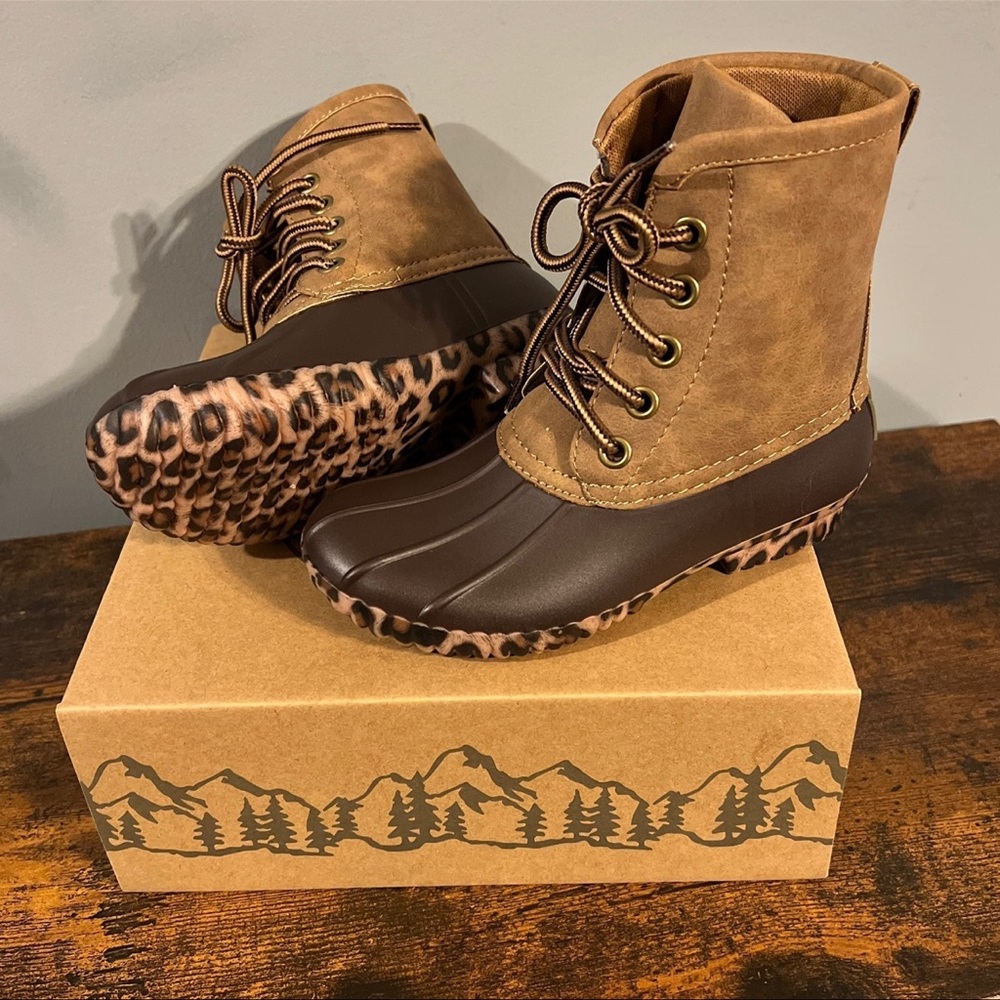 Kids Leopard Sole Duck Boots